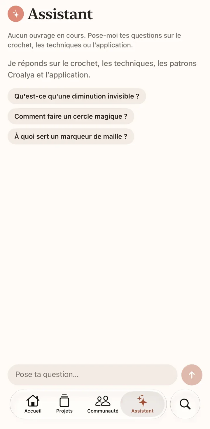 L'onglet Assistant de Croalya, qui propose des questions comme « Comment faire un cercle magique ? », avec le champ « Pose ta question… » au-dessus des onglets.